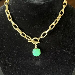 Elegant Gold Chain Necklace with Green Pendant